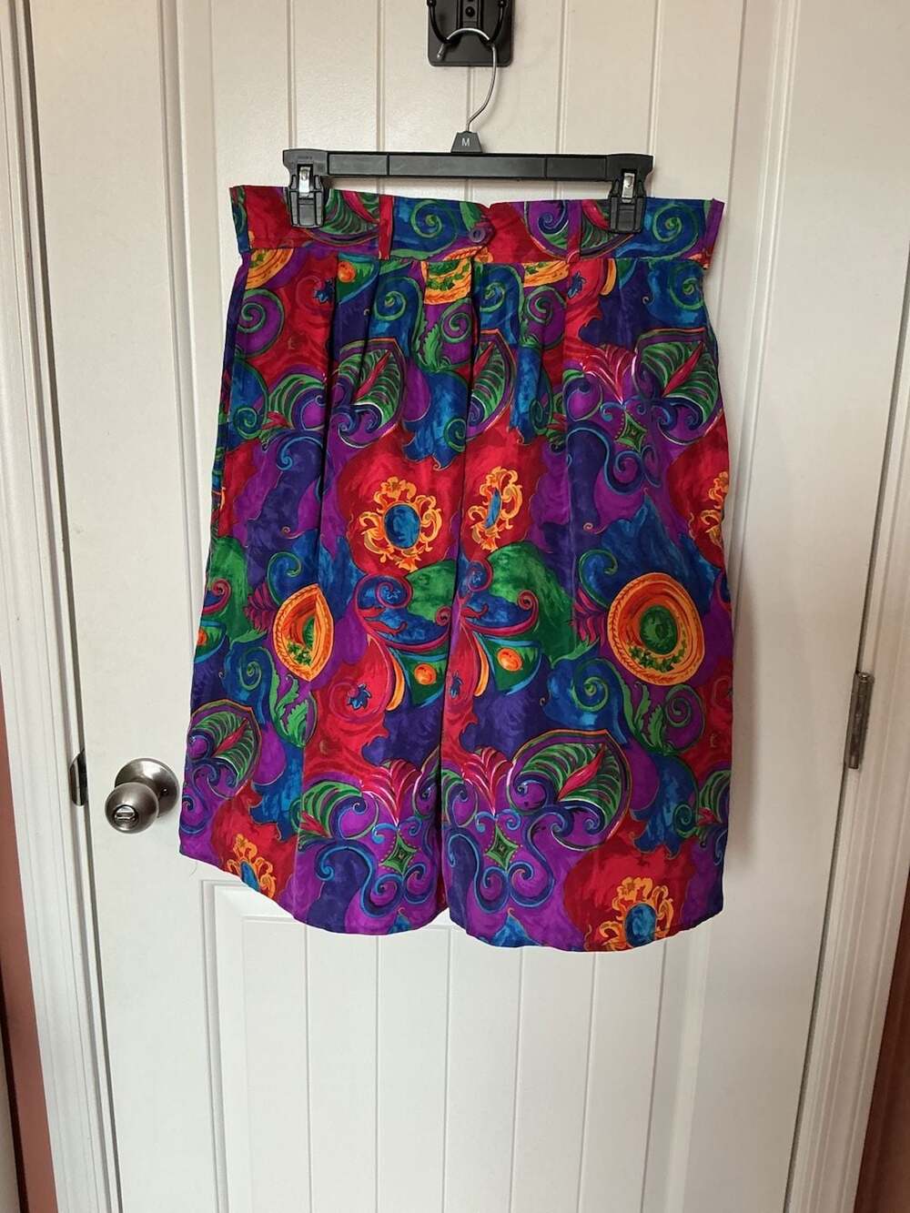 Vintage Pat Argenti Sportswear 100% Silk Colorful Print Pleated Shorts Large